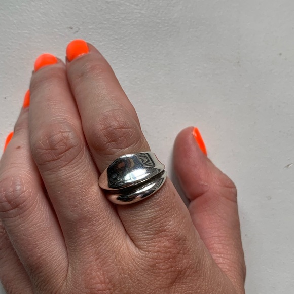 Designer sterling silver ring - Picture 1 of 2